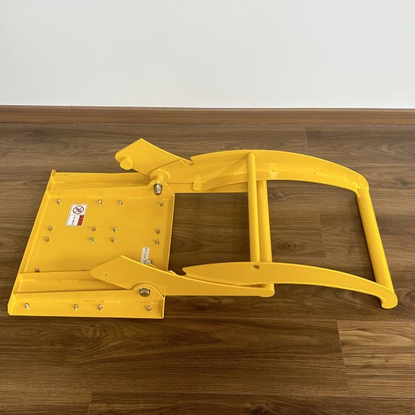 Portable Vehicle Barricades HiTOMARUKUN 13.4kg Durable Lightweight Easy Setup for Traffic Control Security