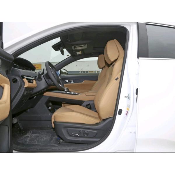 Changan Unik 2021 2.0T Zhuoyue Version Среднеразмерный внедорожник с турбонаддувом 8 Geart MT&AT