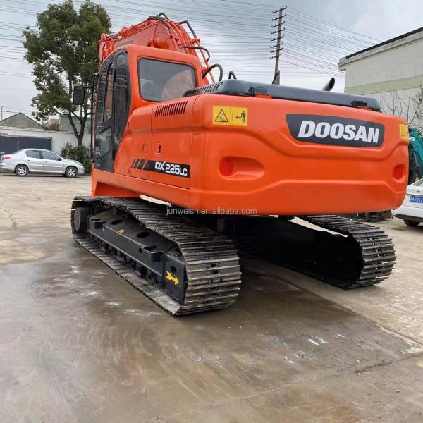 Mini Hydraulic Crawler Excavator Used Doosan 220LC-7/215/220-7 with 0.75m3 Bucket Capacity