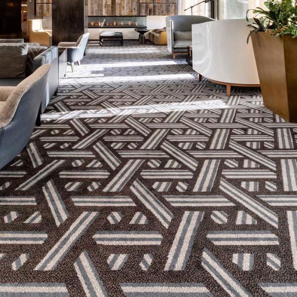 Custom Designed Floral Pattern Luxury Wool Floor Carpet for Hotels and Movie Theaters