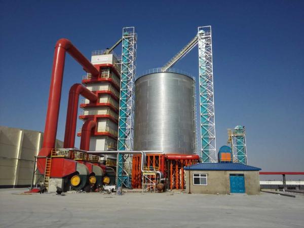 工業級耐久性トウモロコシ乾燥機 大規模乾燥のための清潔な熱気暖房介質
