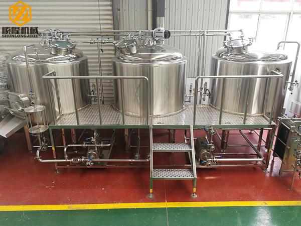 three vessels professional brewing equipment 1000L combination brewhouse with 6 fermenters