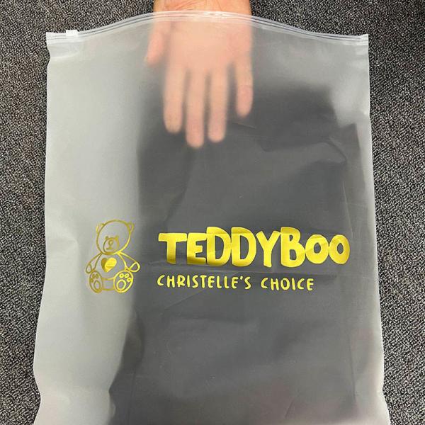 0.03 мм 0,04 мм Переработанные пластиковые рюкзаки