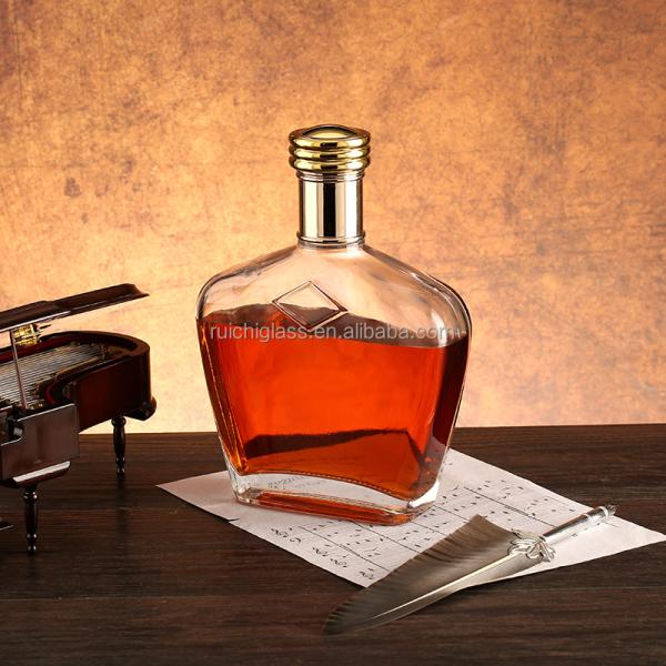 Garrafa de vidro de brandy de luxo personalizada com capacidade de 500 ml e material de vidro Super Flint