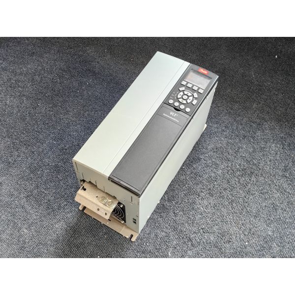 Original for AC Vector Variable Frequency Drive FC-302P15KT5E20H2XGCXXXSXXXXAXBXCXXXXDX 15kW 3PH 380V IP20 for Pump Fan