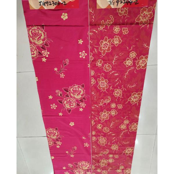 La chaîne de tissu de matelas de polyester imprimée par colorant a tricoté le textile à la maison