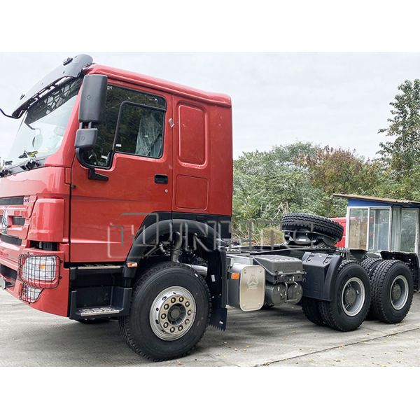 SINOTRUK Poids lourd livraison rapide camion tracteur Howo 371HP 6X4