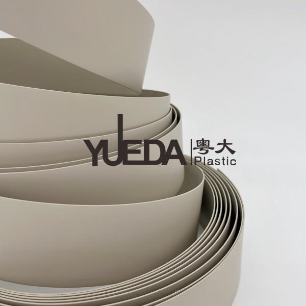 Banda de borde de muebles de PVC de primera calidad con resistencia a las manchas para la sensación de la piel M8167