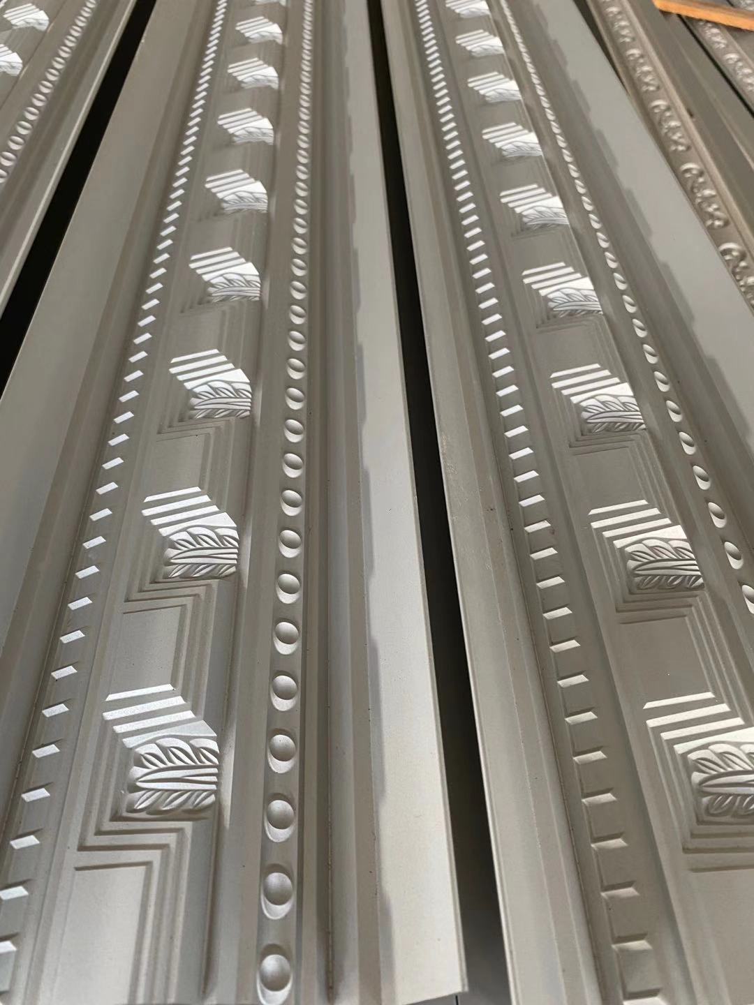 Aluminum Alloy Gypsum Cornice Moulding Smooth Finish Effortless Demoulding