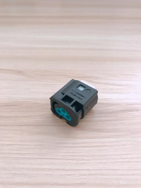 Female Plastic Waterproof Auto Wire Connectors 2 Pin Waterproof Electrical Terminals