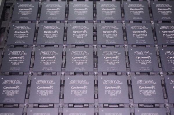 Al-tera Epm1270f256i5n ssop Integrated Circuit Esp32 Microcontroller Ic Components Bom Sup Electronic ic chips EPM1270F256I5N