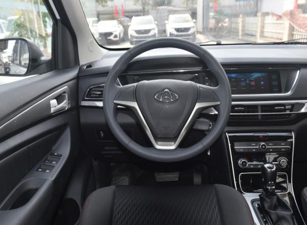 Auchan A600ev Electric Changan Car EV MPV With 5 Doors 5 Seats