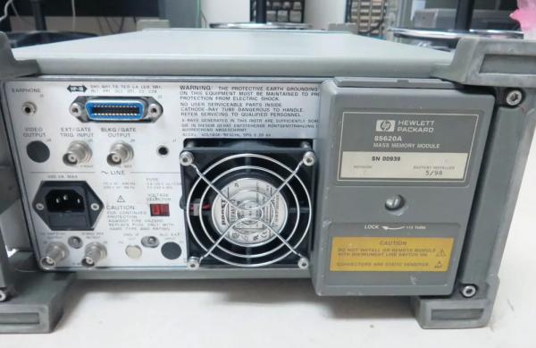 HP Agilent 8562E Portable RF Spectrum Analyzer 13.2 GHz Spectrum Analyzer