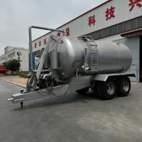 Épandeur de fumier de tracteur avec réservoir de lisier de biogaz