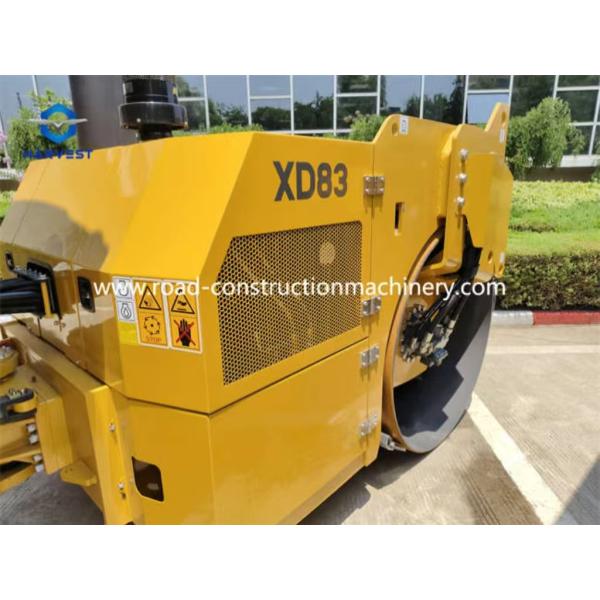 8.5 tonnes  double rouleau à tambour XD83 avec moteur Cummins 74.9kw