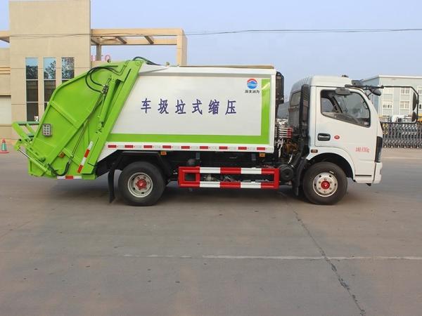 Dongfeng Dollicar D6 LNG 4x2 6cbm Compactor Garbage Truck