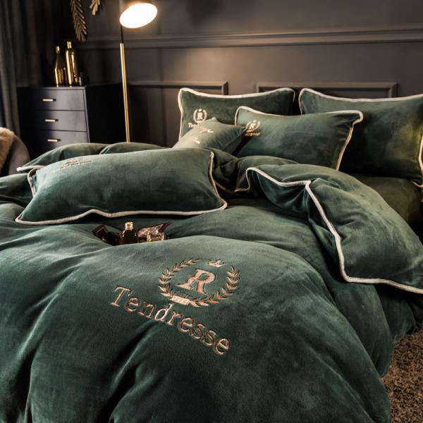 Home Grade Grade A Customized Solid Milk Velvet Embroidery Bonded Four Piece Set