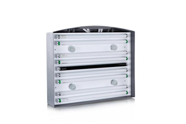 Couleur de TILO vérifiant le caisson lumineux avec D65 TL84 CWF U30/TL83 F/A UV
