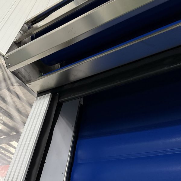 0.6m/s-1.2m/s Insulated PVC Doors Blue Cold Room High Speed Door For Freezer Storage