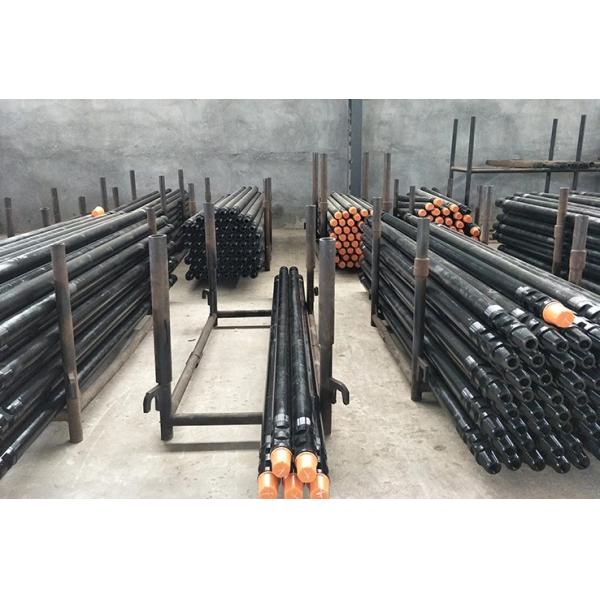 Crawler Mobile Drilling Rig Пневматическая сверловая установка Добыча воды Пневматическая двойная сверловая установка