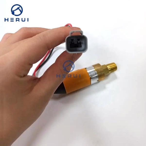 CAT E330B E3408-3412 Excavator Engine Oil Pressure Sensor 107-0612
