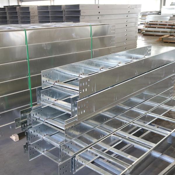 Тяжеломощный коррозионностойкий промышленных кабельных поднос оцинкованное серебряное отделение настраиваемая длина