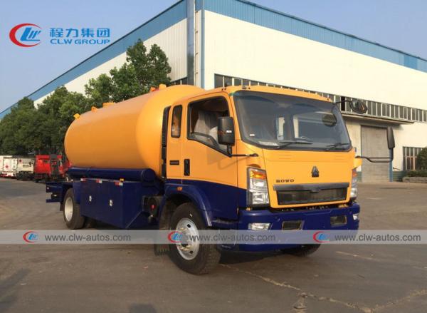 Réservoir de gaz GPL HOWO 8 tonnes 4*2 Propane Bobtail Camion Camion-citerne à essence