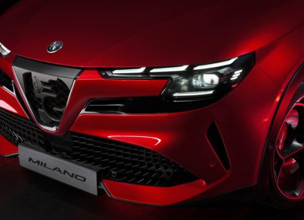 O carro compacto mais desportivo Alfa Romeo Primeiro EV Milano Com 2 opções de transmissão 156ph&240ph WLTC 240miles