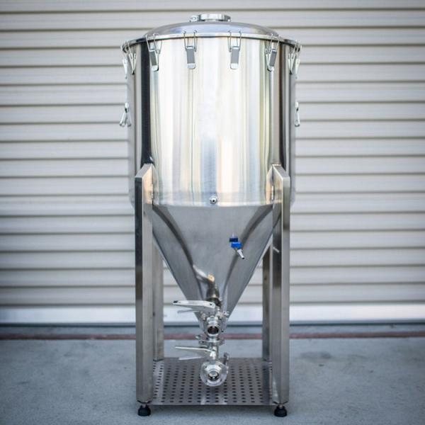 Malt Fermenting Conical Beer Fermenter , Stainless Fermenter Equipment