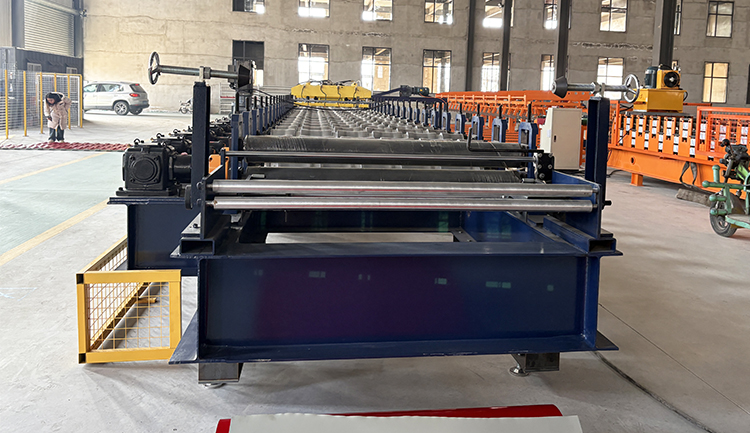 Hydraulic Cutting 3D Steel Euro Tile Profile Roofing Tile Roll Forming Machine