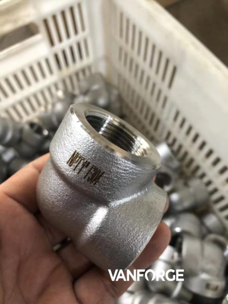 ASTM A182 3000LBS ASME B16.11 BS3799 Forged Steel Pipe Fittings Socket Weld Half Coupling