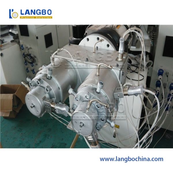 PVC Pipe Extrusion Line Solving Line Speed Mismatch And Cooling Deformation