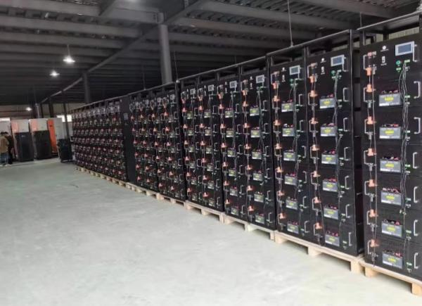 ESS 10 Years Life time Outdoor Battery Cabinet 1MWh 5MWh 10MWh 20ft 40ft Container Solar Battery Energy Storage System