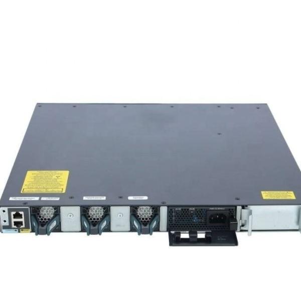 Le commutateur réseau Cisco C3650 48 Ports IP Services Switch WS-C3650-48TS-E