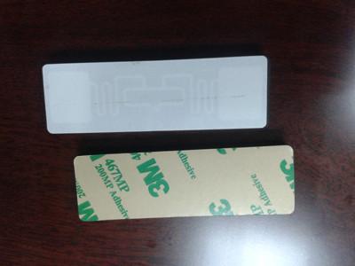 UHF sponge anti-metal electronic tags