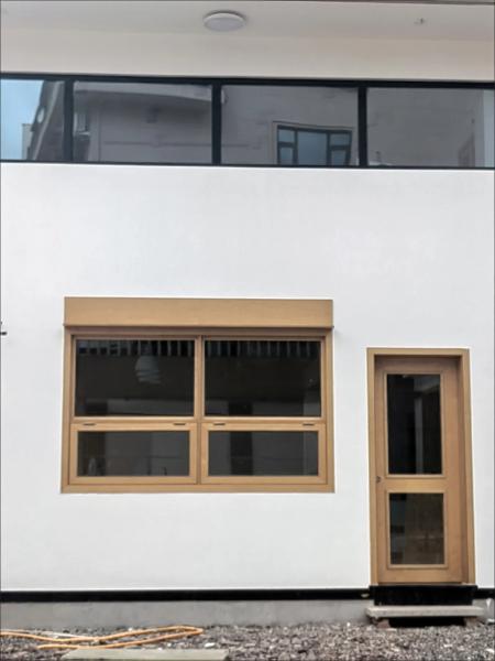 North Artist Studio Folding Window Delivering Consistent North Light for Color Accuracy