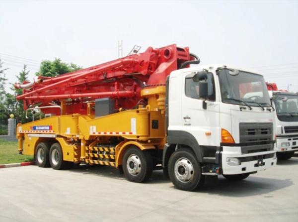 Secondhand Construction Equipment Boom Pump Hb67V for Sale