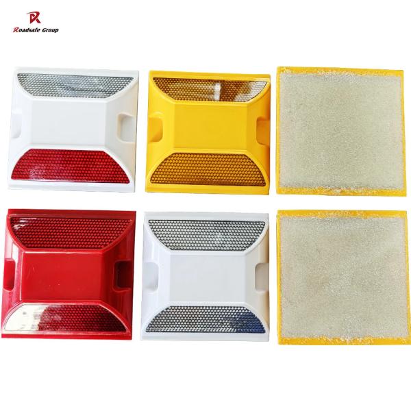 100*100*20mm plastic cat eye reflective pavement marker traffic road stud