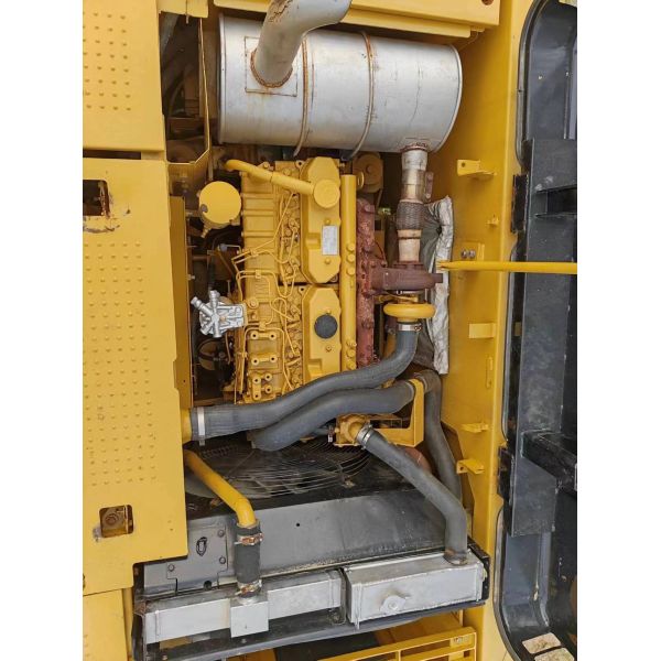 Used tracked Excavator Chinese brand 21T in excellent condition  capacity 1m³ rated power 103kW for construction