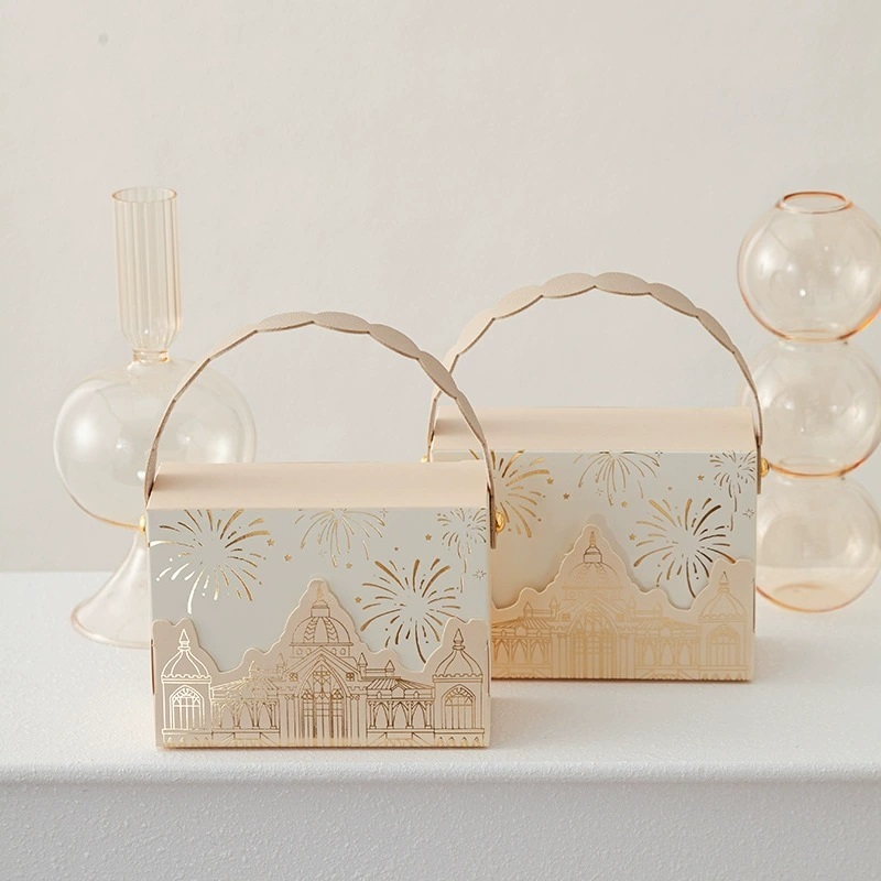 Castle Gift Boxes With Scalloped Handles For Wedding Favors And Events