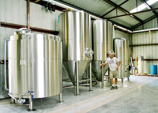 Fabrication SS304 Commercial Brew Kettle / 6000L Cold Tank In Beer Cooling Process