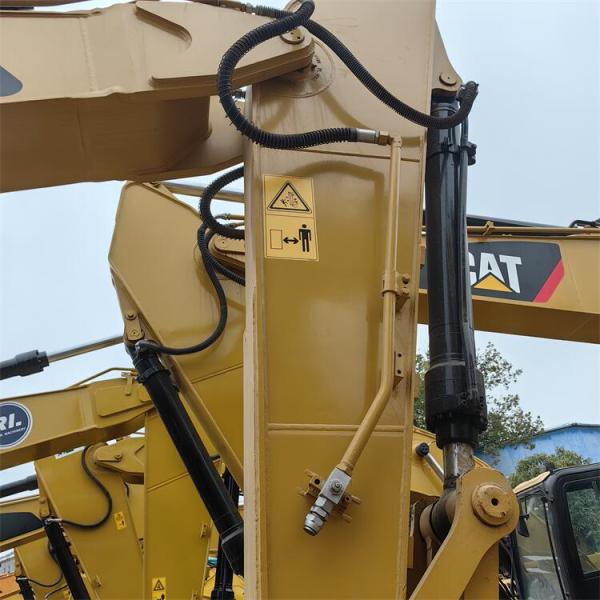 CAT 323 D2L Excavator with Excellent Performance Moving Type Crawler Chain Engine CAT