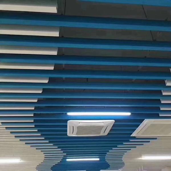 Des plafonds suspendus en aluminium à profil en aluminium U, écologiques