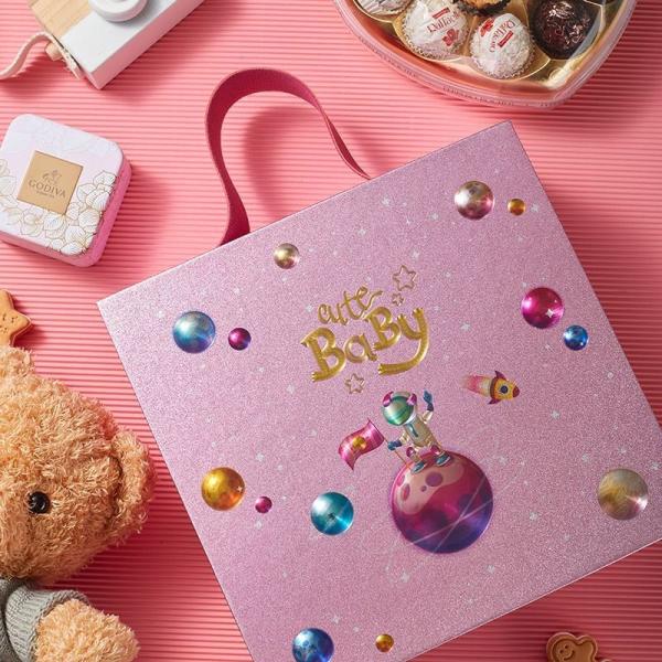 Lovely Cardboard Customized Gift Box With PU Leather Handle And Magnetic Closure