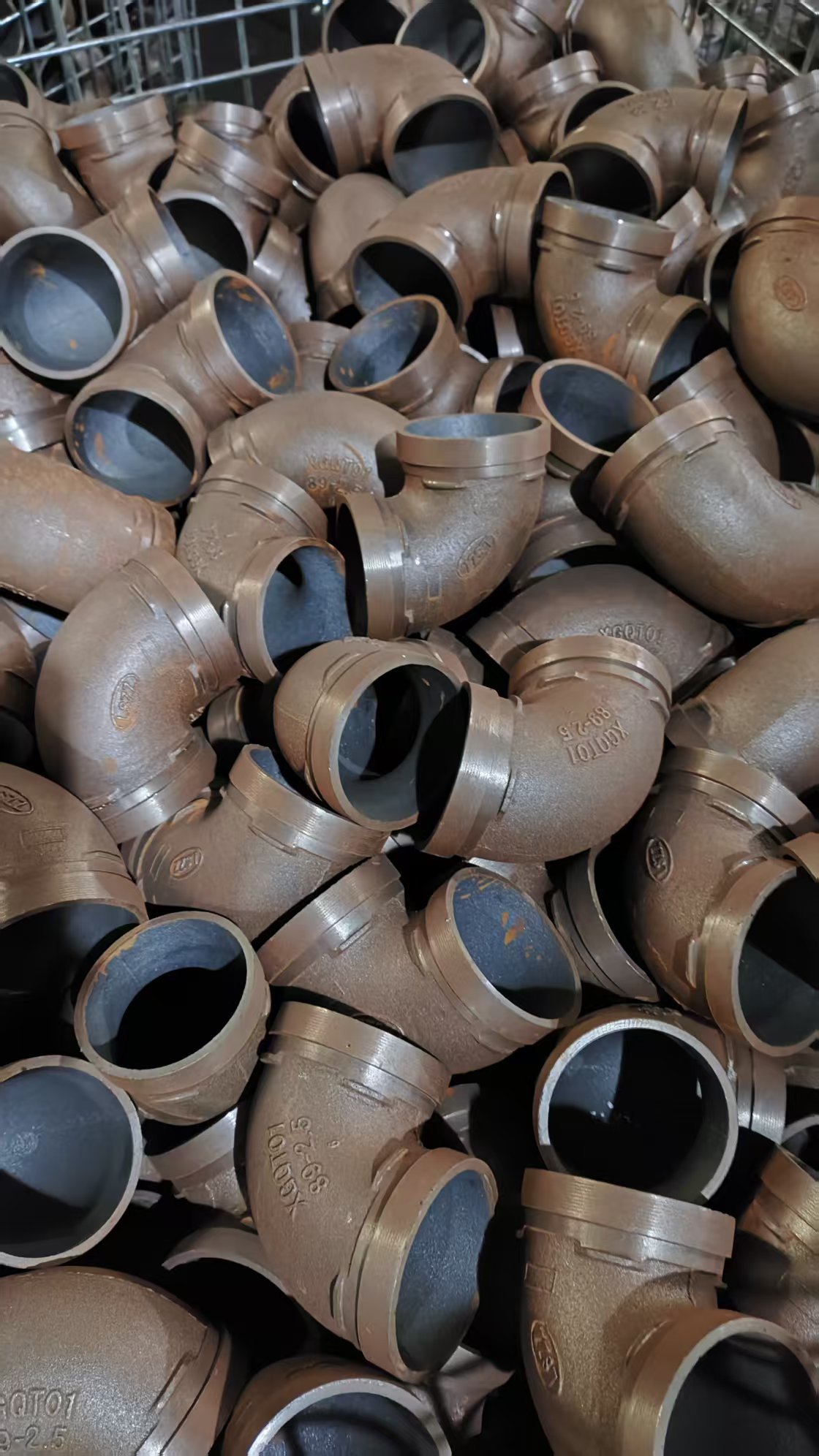 Gray Iron Casting Flexible Flange Tee with Corrosion Resistant Coating for Vibration Damping in Building Drainage Systems