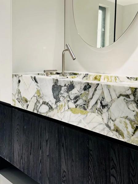 Cold Emerald Jade Marble Bathroom Washbasin | Ice Green Translucent Vanity