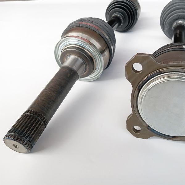MR276870 MR276869 Suitable for Mitsubishi Pajero V31 V33 V43 the Front Half Shaft Assembly and Front Drive Shaft Assembly