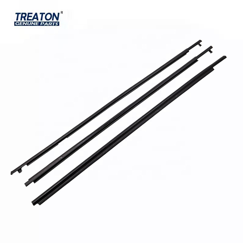 Treaton Bady Parts 75720-0R020 75710-0R020 Window Moulding Weatherstrip Seal Belt for RAV4