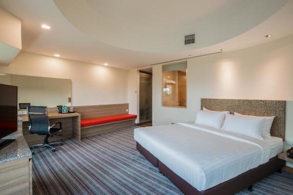 High quality laminated hotel room furniture used double size hotel beds headboard with combine desk and TV cabinets