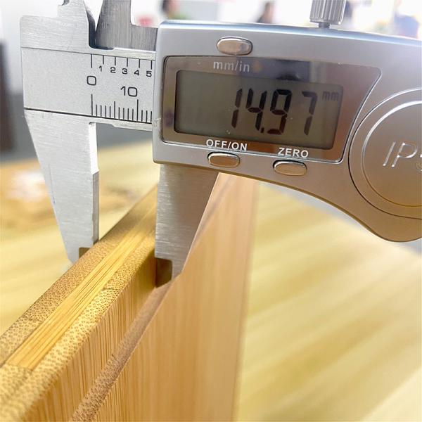 Tabla de cortar de bambú sostenible con ranura de jugo La adición perfecta a su cocina